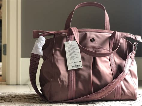 lululemon athletica bag